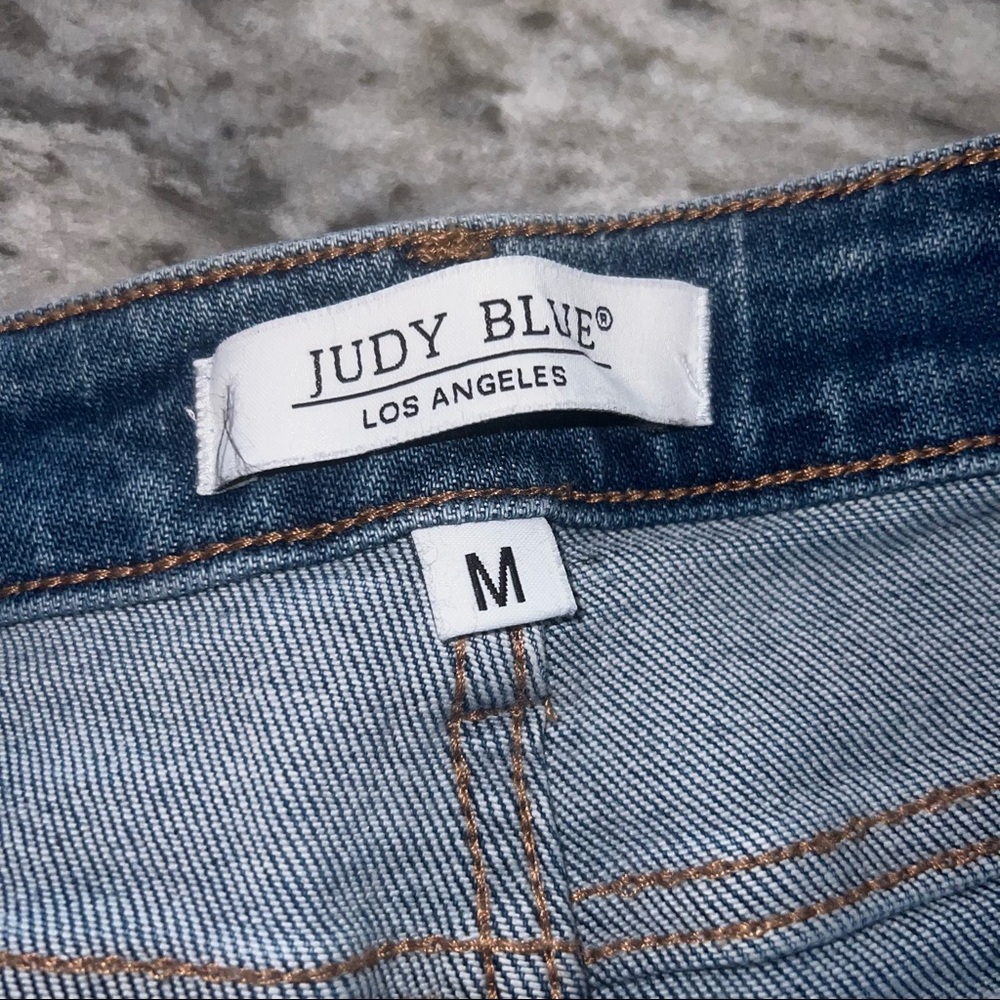 Judy blue High rise distressed Bermuda shorts size medium - Picture 5 of 5